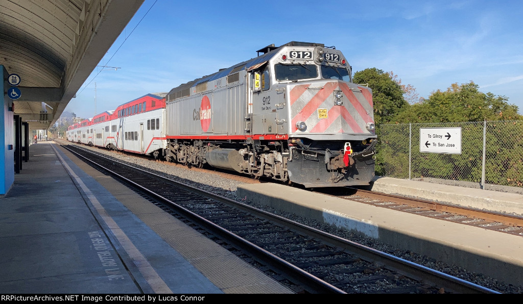 Caltrain 912